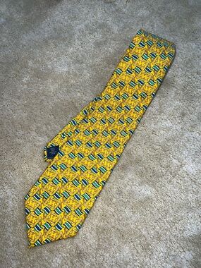 Huntington 100% silk Men's Tie with flags and anchors